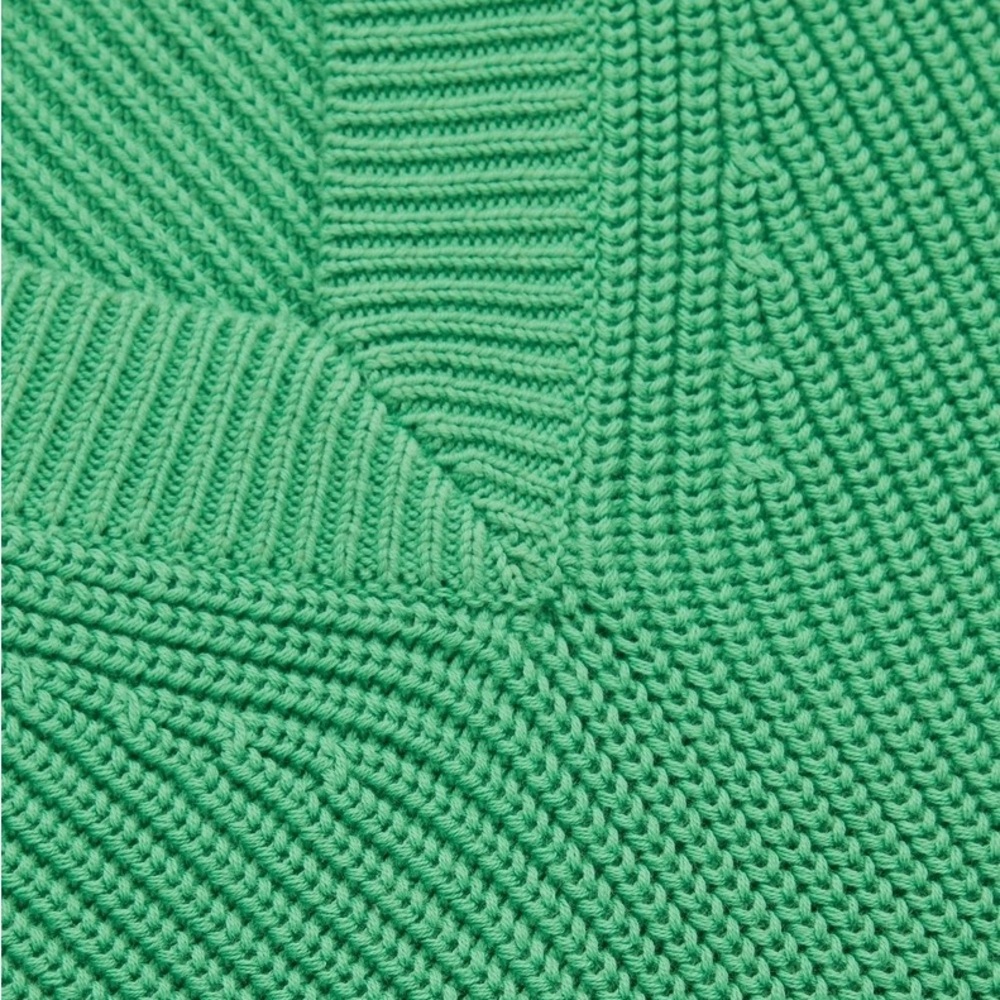 COS Chunky Knit Vest - Picture 7 of 12